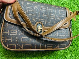 Trendy Bags 💼 350 Each