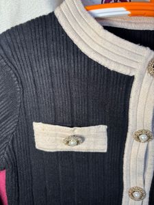 Elegant Black &amp; Cream Cardigan