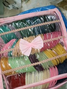 Colorful Bangle Set with pouch 👝