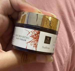 Saffron Nourishing Day Cream