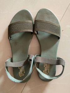 Flats For Women