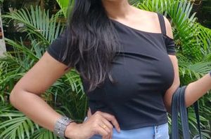 Black Crop Top