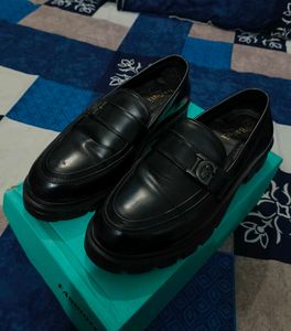 Classic Leather Shoes For Men!
