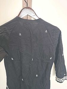 Fabindia Chikankari Kurta