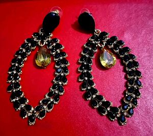 New Black Earing For Women&#39;s 🖤✨