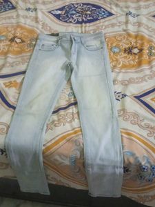Light Wash Denim Jeans