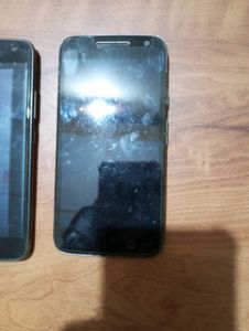 2 Mobiles Moto G5 Plus and E4 Play
