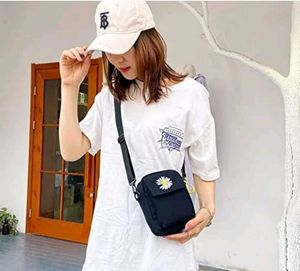 Daisy Crossbody Sling Bag