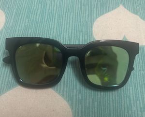 Black Framed Sunglasses