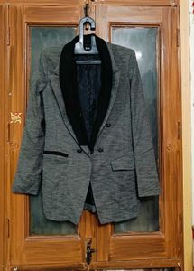 🇳🇿💫💕Elegant Gray Blazer