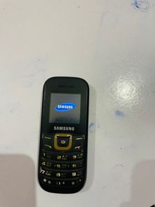 Samsung Keypad Phone With 7 Days Battery ,, Only In Cash Available No Coin Accepted ,,500 Rupees Accepted Backup