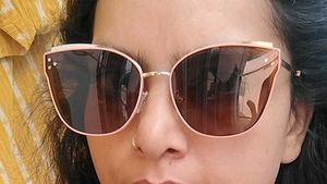 Voyage Women Cateye Sunglasses 5852MG2858C