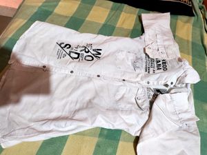 Graphic Print Button-Down Shirt