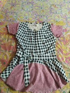 Girls Checked Top