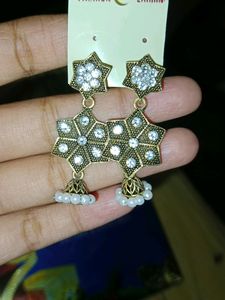 Helo Beautiful Girls.. Earnings For U
