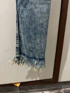 Acid Wash Frayed Hem Jeans
