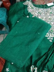 Green Embroidered Kurta Set L