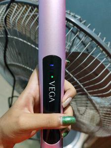 Vega Hair Straightening Brush