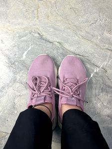 Lavender Casual Sneakers