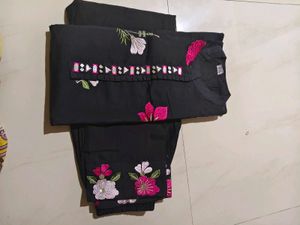 Floral Embroidered Kurta Set