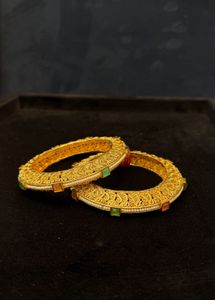 Gold-plated Bangles (Set of 2)