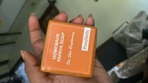 Nature's Glow Papaya Soap homemade