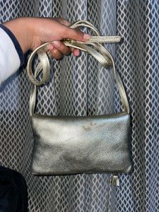 ORIGNAL TORY BURCH CROSS BAG