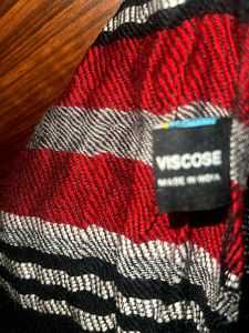 Women’s Striped Scarf with Tassels