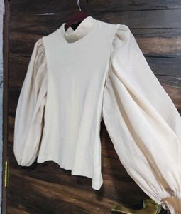 CHIC NUDE TOP!!💅