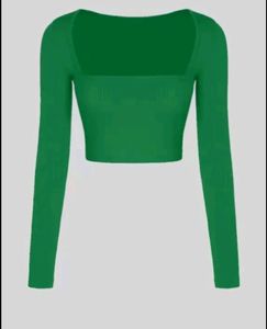 Fitted Crop Top🍀