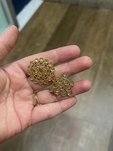 Elegant Gold Tone Ring