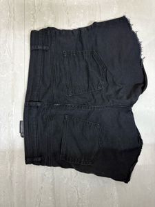 Rust off shoulder top with black h&amp;m shorts