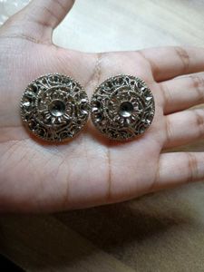 VINTAGE 100% Genuine Clip-on Earrings Pair Of 1