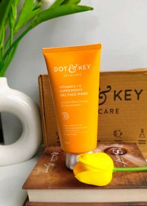 Dot &amp; Key Vitamin C Face Wash