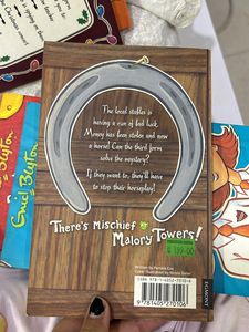 Malory Towers (Early Teens Books)