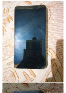 Lenovo S860 and Karbonn Aura Smartphone
