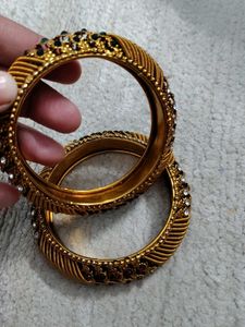 Never Used Gold-Tone Bangle Set