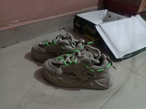 Trendy Beige Sneakers