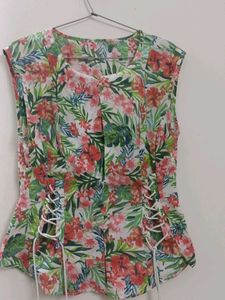 Floral Lace-Up Sleeveless Top