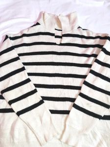 Off White And Black Cardigan 💫