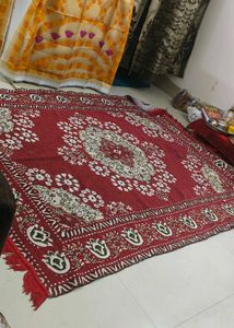 &#34;Elegant Red Floral Carpet