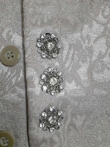 Men&#39;s Cream Colour Sherwani