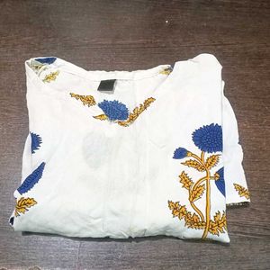 Floral Print Short Kurti