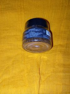 Body Scrub N Wash,Hair Serum