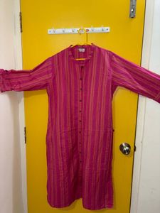 Dhriti Striped Button-Down Kurti