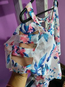 Floral print cold shoulder dress