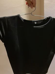 Black Basic T-Shirt