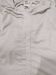 a casual fitted, classy looking top