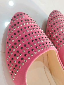 Embellished velvet bellies