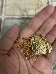 Heart Neck Piece 💛